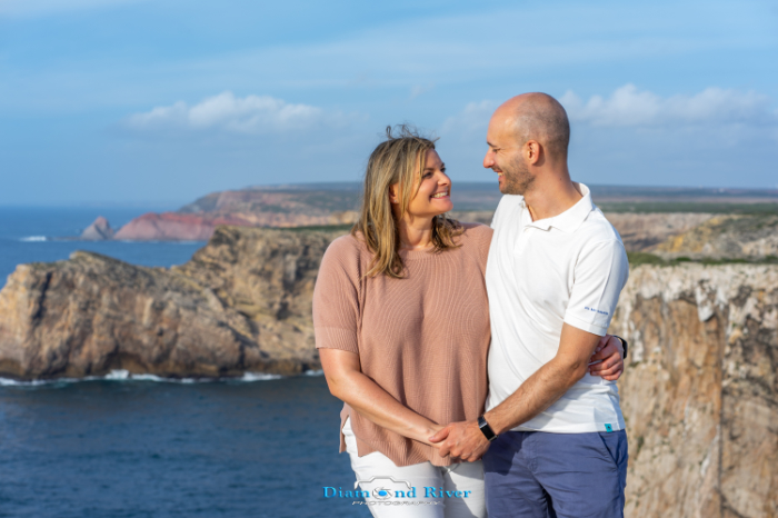 Image couples engagement portrait Algarve Portugal